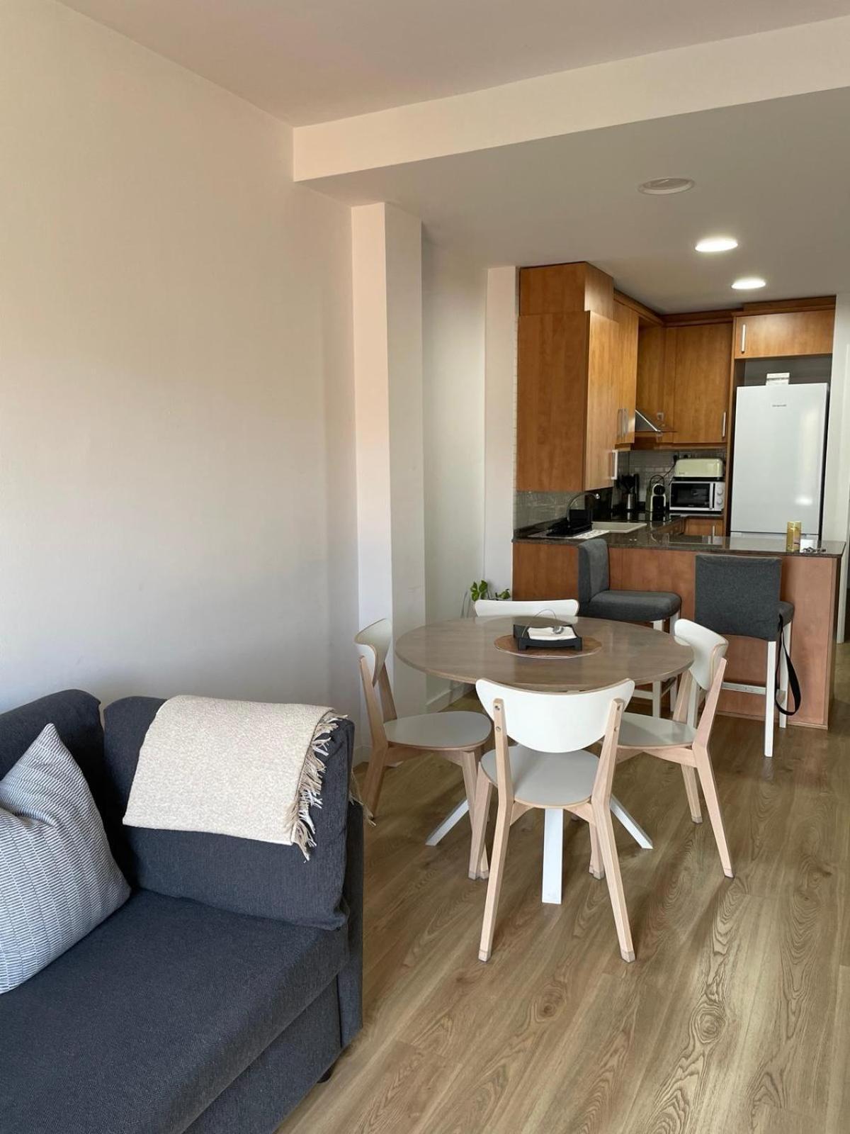 Acogedor Apartamento Vallparadis Con Parking 特拉萨 外观 照片